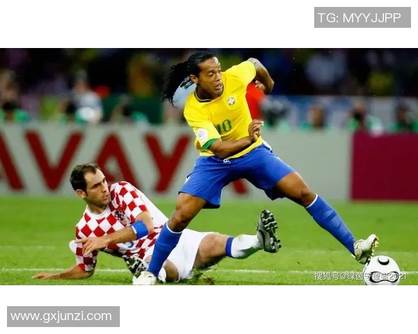 踢球如舞蹈罗纳尔迪尼奥控球技巧的艺术与魅力解析 踢球如舞蹈罗纳尔迪尼奥控球技巧的艺术与魅力解析