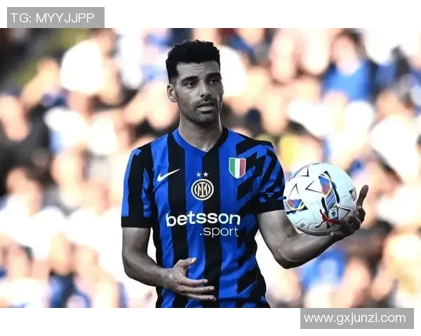 迪拜足球明星踢球风采揭秘谁是最闪耀的球场之星 迪拜足球明星踢球风采揭秘谁是最闪耀的球场之星