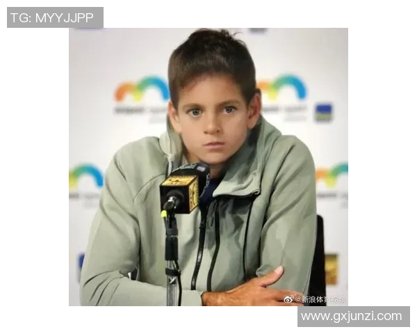 足球场上的奇趣名字那些让人忍俊不禁的明星球员称号揭秘