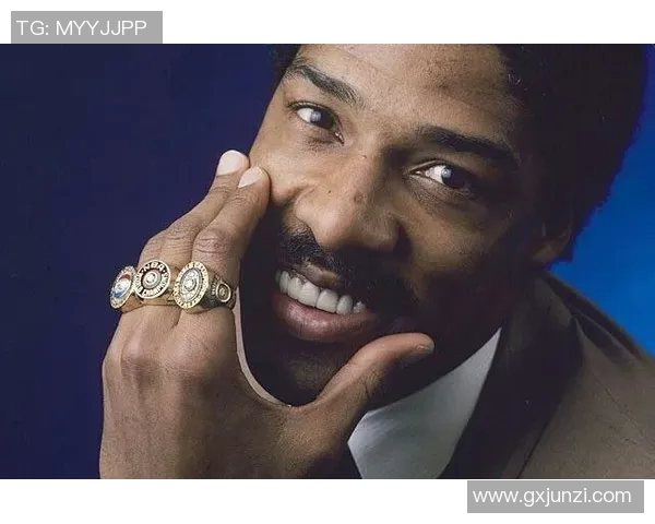 英国足球明星卡通纳的传奇生涯与场外趣事全揭秘